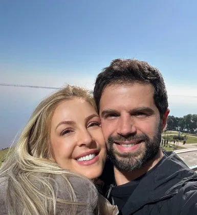 Duda Nagle assume relacionamento com nutricionista