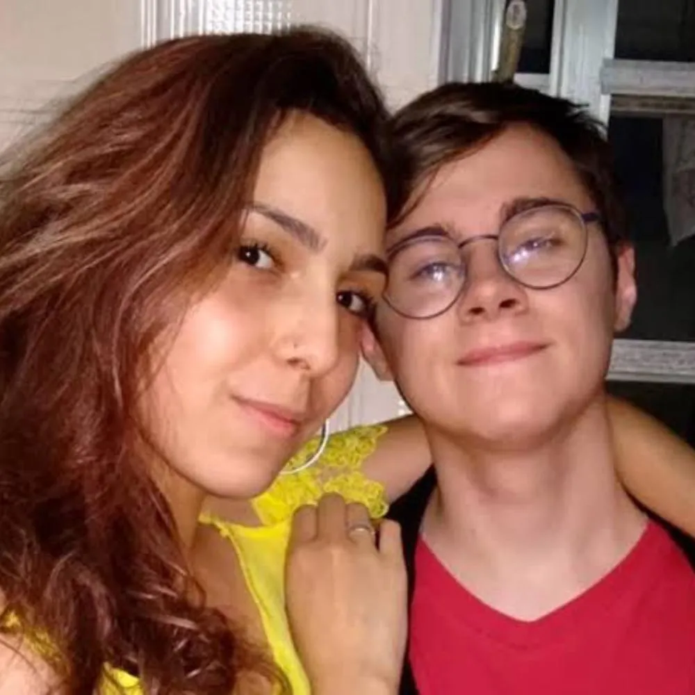  Isabela Tibshirani, ex-namorada de Rafael Miguel, morto pelo pai dela, Paulo Cupertino, se pronuncia após julgamento dele ser anulado