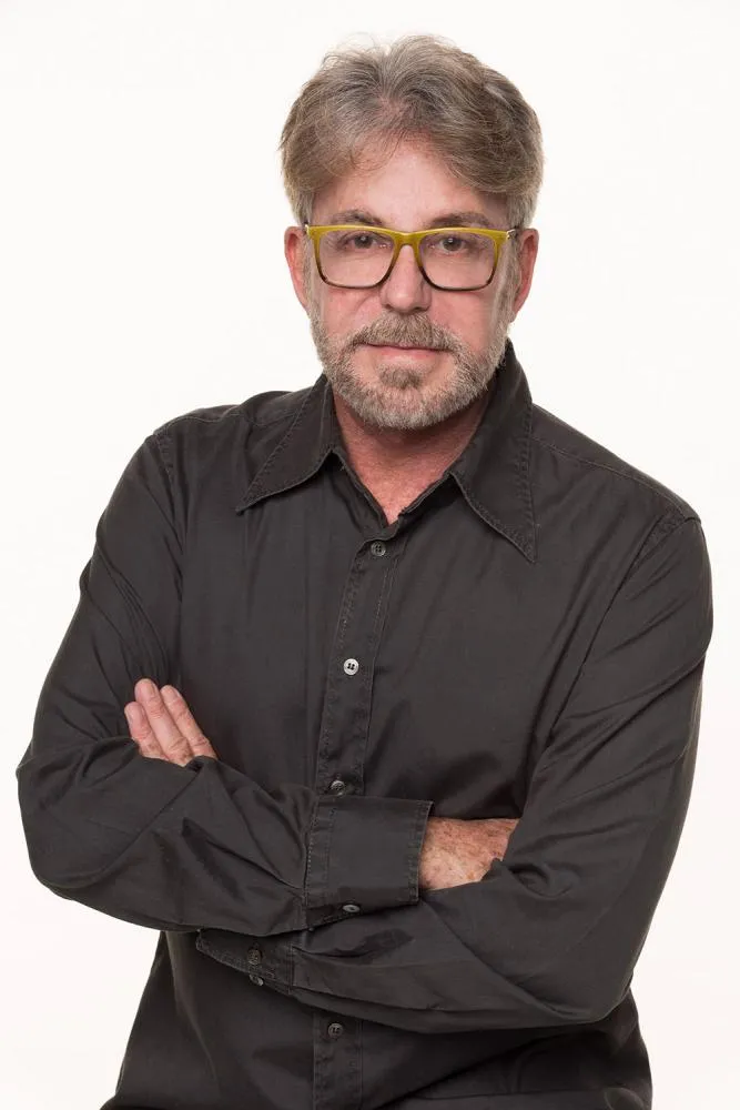 Galã de “Escrava Isaura”, Edwin Luisi explica escolha de viver solteiro