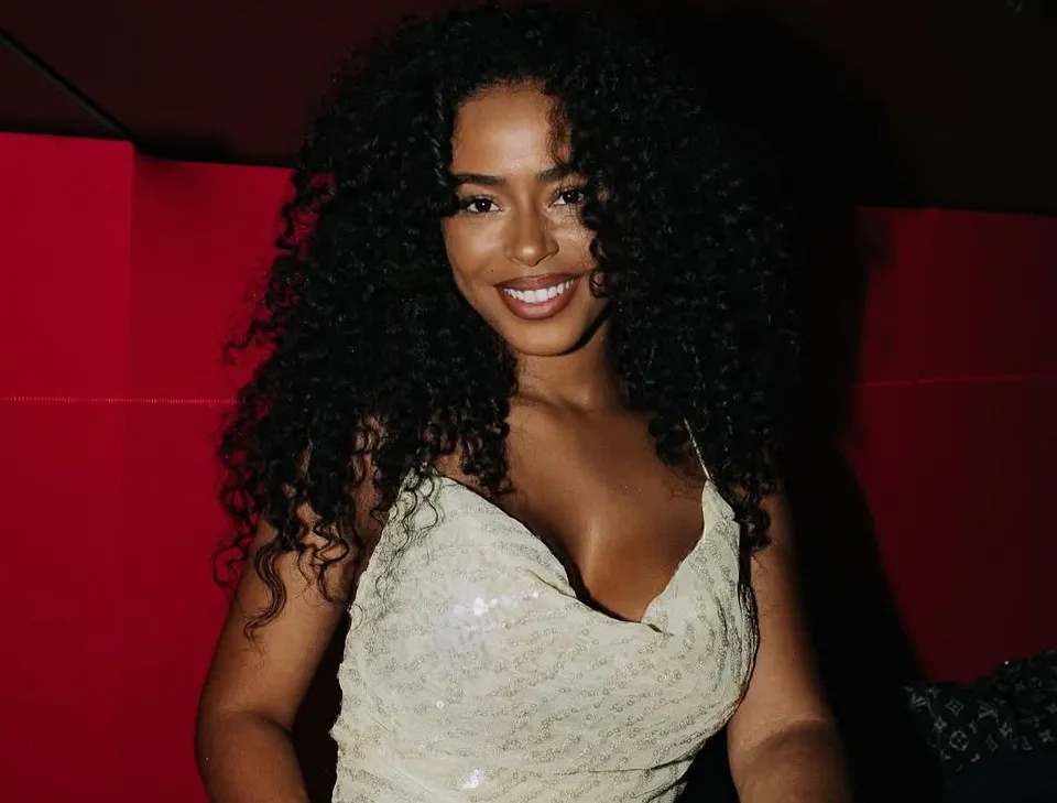 Lorena Maria não perde tempo e anuncia cirurgia estética cinco meses após parto