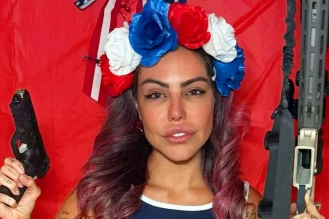 Liziane Gutierrez tatua “Magnitsky Act” em apoio a Trump e alfineta Moraes e governo brasileiro