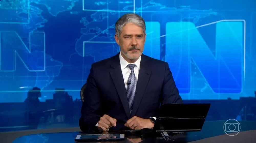 O fim do icônico ‘Boa Noite’: Bonner negocia saída da bancada do Jornal Nacional, diz jornalista