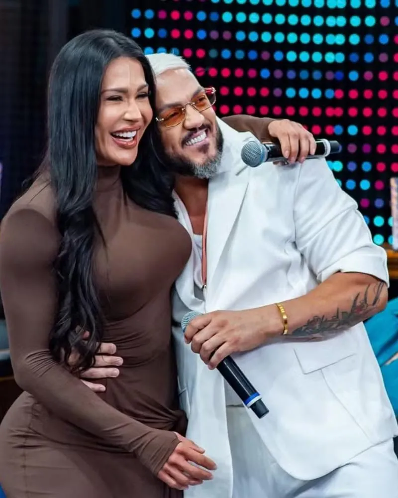 Belo reage a pedidos de fãs por volta com Gracyanne Barbosa e movimenta a web