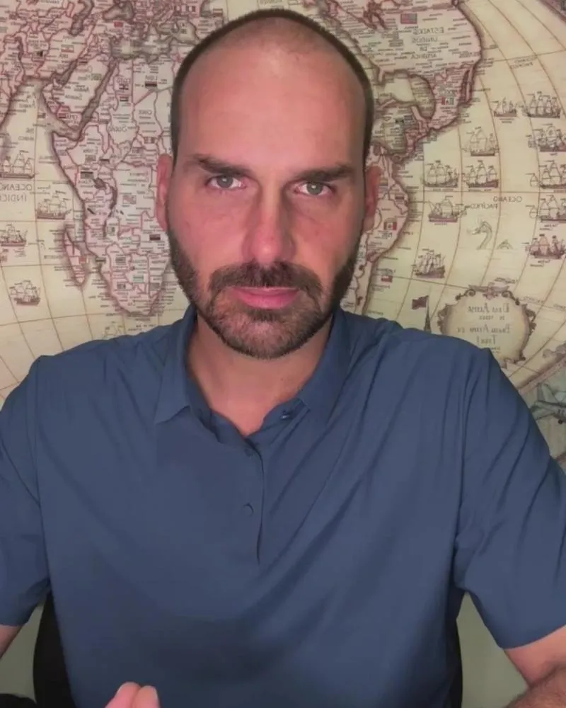 Eduardo Bolsonaro negocia sanções de Europa e Mercosul contra Alexandre Moraes