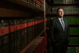 Adib Abdouni: o defensor incansável da Constituição que tem marcado presença nos grandes embates do país