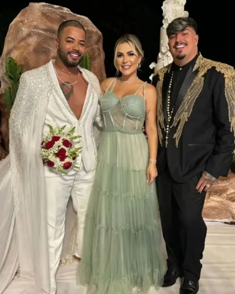 Deolane é cobrada por silêncio sobre prisão de Hytalo Santos, amigo e afilhado de casamento
