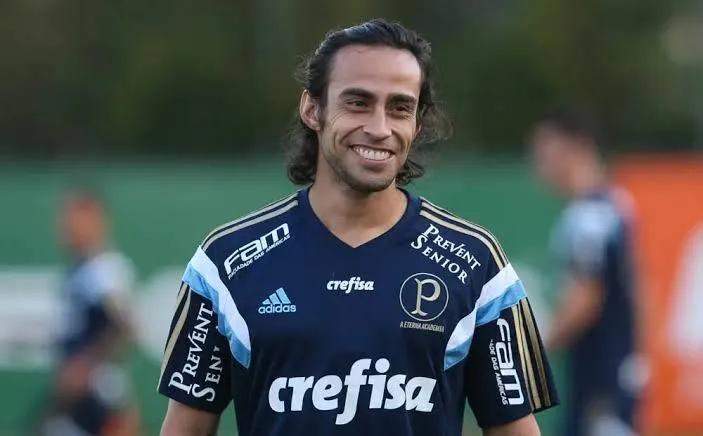  Valdivia, ídolo do Palmeiras, é preso por abuso sexual no Chile