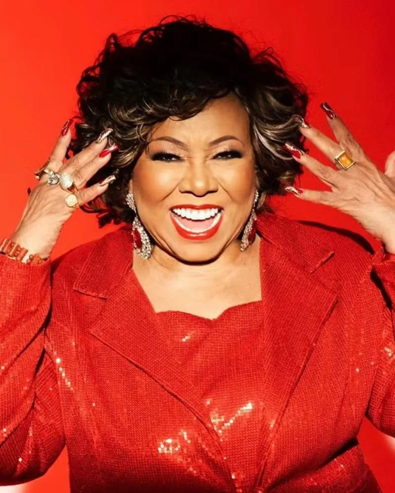 Após dizer que faria “macumba” contra Trump, Alcione tem show cancelado na Paraíba por falta de público