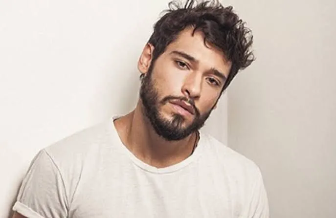  Filho de Antônio Fagundes, Bruno Fagundes relata falta de oportunidades como ator