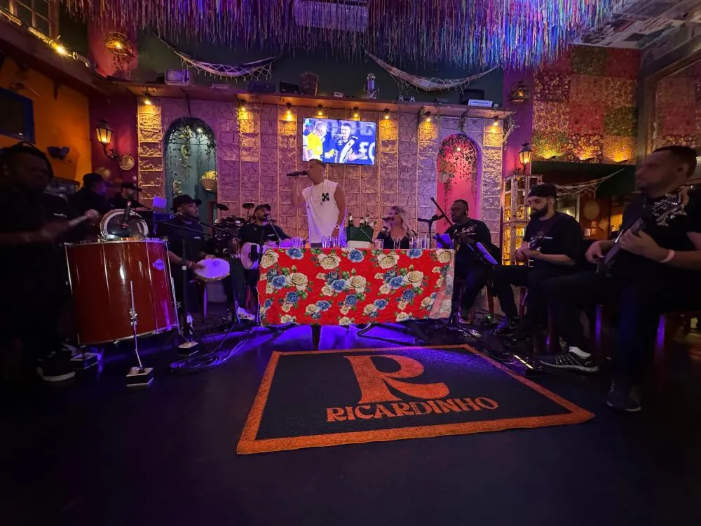 Ricardinho Lima lança projeto de pagode “A Quinta Entre Nós” em São Paulo
