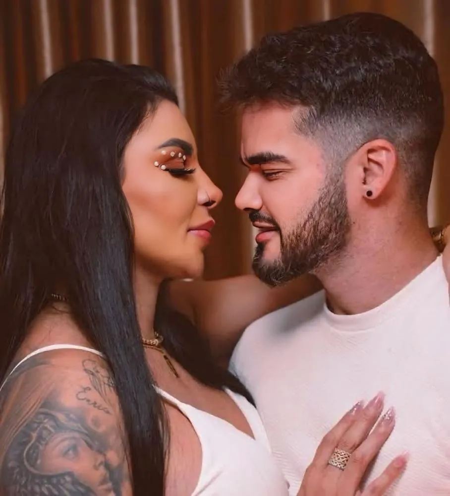 Fábio Gontijo e Jenny Miranda reatam o casamento 