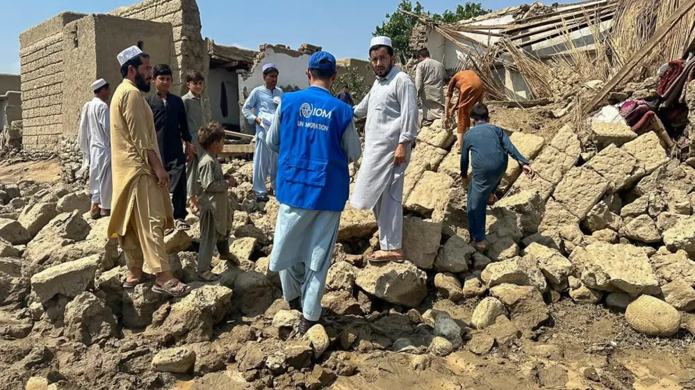 Terremoto de magnitude 6,0 atinge Afeganistão e deixa mais de 800 mortos