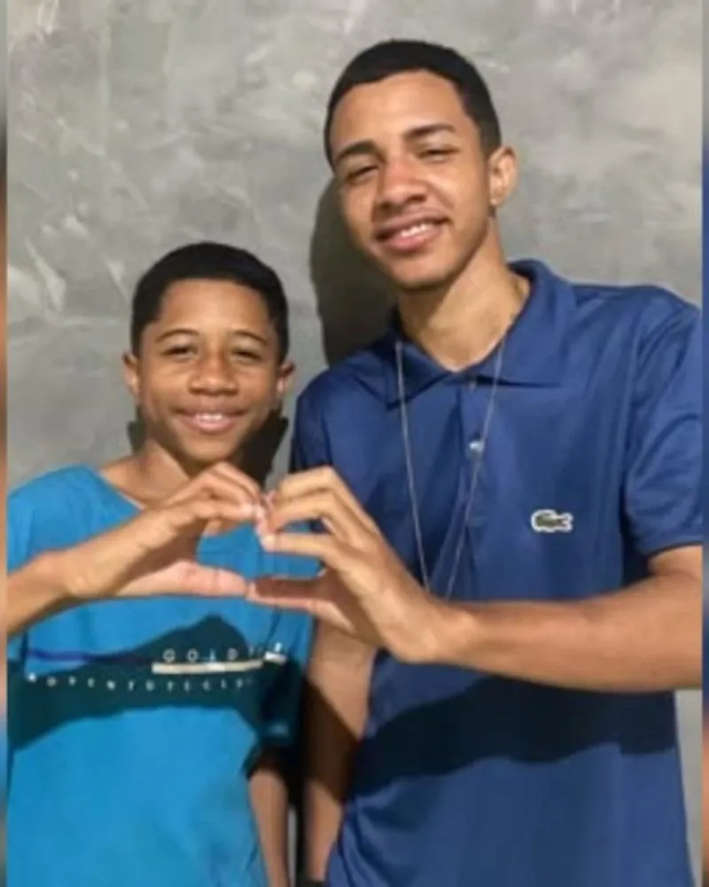 Pai da dupla de arrocha perde memória após acidente que matou os filhos na Bahia