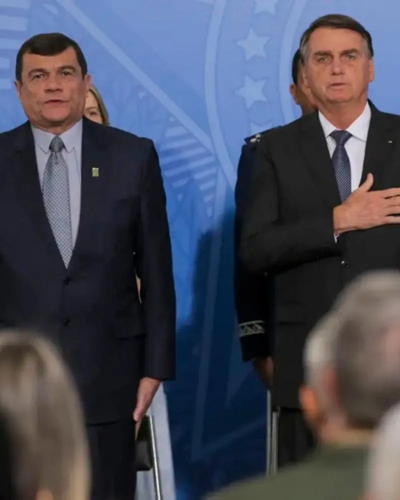 Defesa de Paulo Sérgio coloca Bolsonaro no centro do golpe e enfurece aliados do ex-presidente