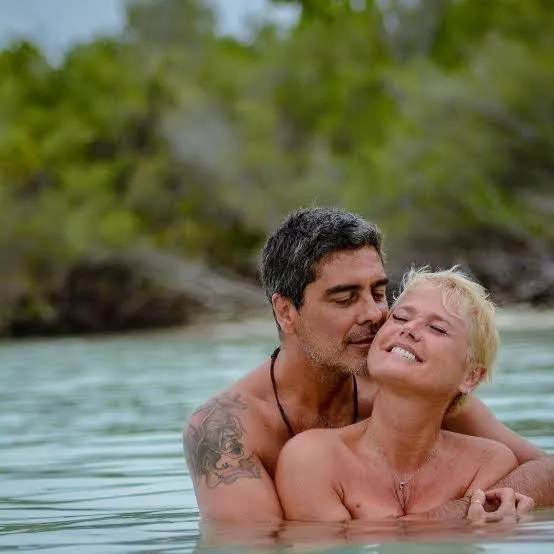 Xuxa expõe primeiros momentos de intimidade com marido Junno Andrade: “Me mandou nudes e eu disse ‘Uau’”