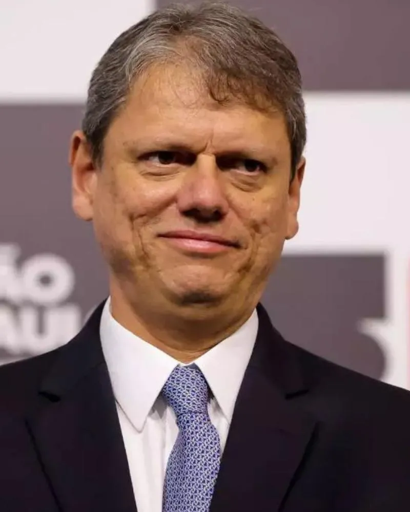 Tarcísio de Freitas avalia nomes para vice em possível candidatura à Presidência 