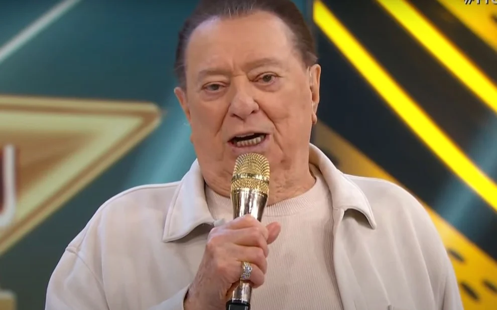 Raul Gil apresenta melhora e segue internado em estado estável, veja nota