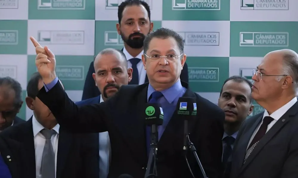 Líder do PL afirma que anistia só deve avançar na Câmara dos Deputados “após a condenação”