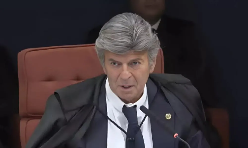 Divergência no STF: Fux anuncia contraponto a Moraes no julgamento da trama golpista