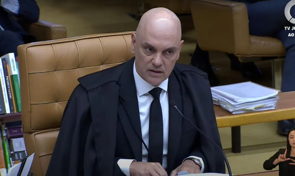 Moraes reforça validade da delação de Mauro Cid no julgamento da trama golpista