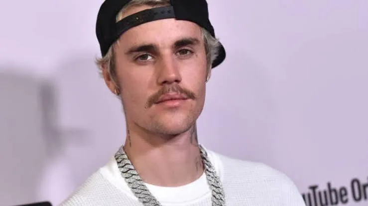 Justin Bieber é eleito o 8ª maior popstar do século 21, segundo a Billboard