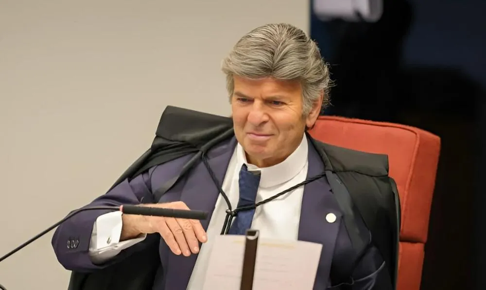 Voto de Fux no julgamento da trama golpista desqualifica crime de organização criminosa