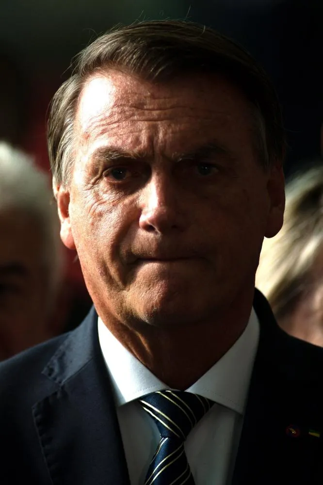STF condena Jair Bolsonaro a 27 anos e 3 meses de prisão