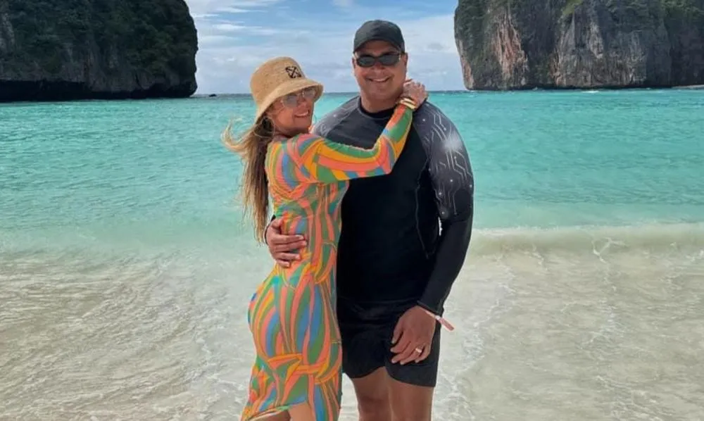 Xanddy e Carla Perez celebram 23 anos de casamento na Tailândia; confira fotos