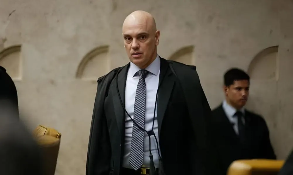 Maioria dos brasileiros é contra impeachment de Moraes e apoio à medida cai, diz pesquisa
