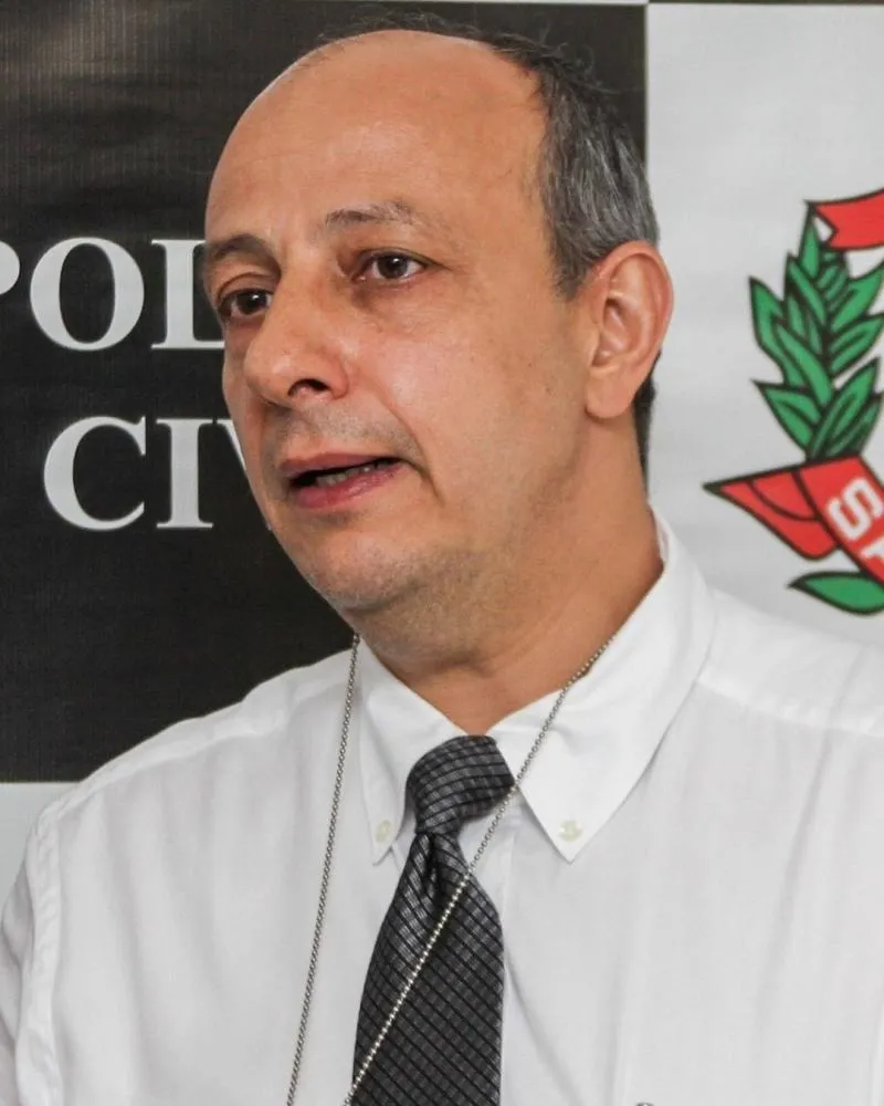 Polícia de SP interroga familiares de suspeito pela morte do delegado Ruy Ferraz Fontes