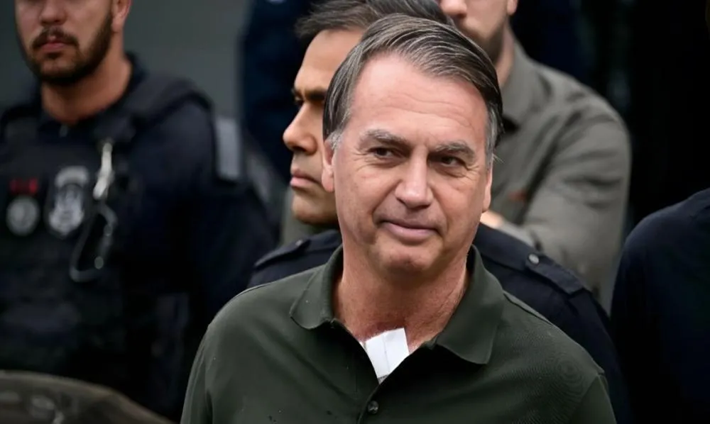 Bolsonaro é diagnosticado com alteração na função renal, segundo boletim médico