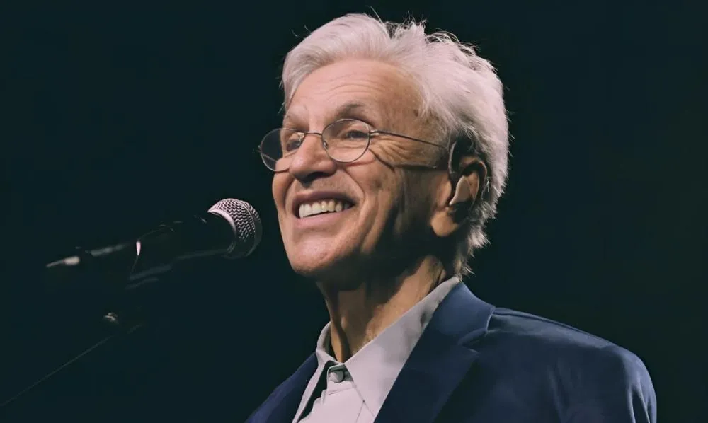 Caetano Veloso se manifesta negativamente sobre projeto de anistia e afirma: “Não admitimos isso”