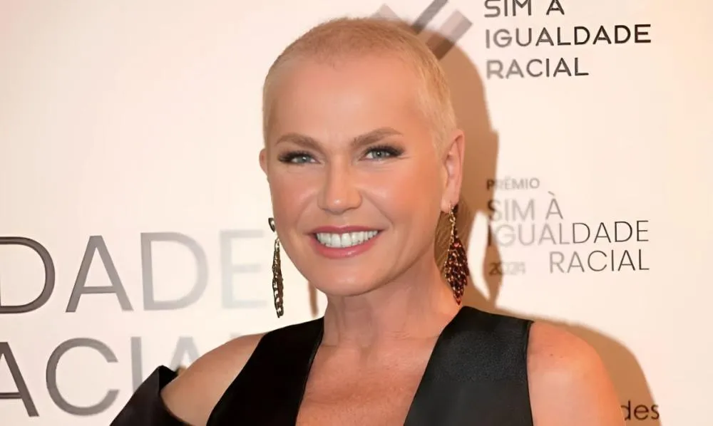 Fã é obrigada judicialmente a apagar fotos raras a pedido de Xuxa; confira os registros