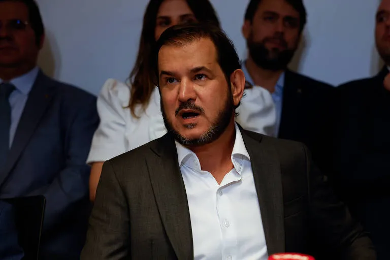 Após denúncias contra presidente do partido, União Brasil dá 24 horas para filiados deixarem cargos no governo Lula