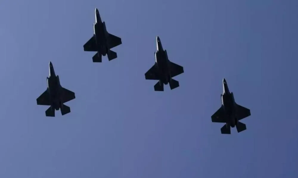 Venezuela organiza exercícios militares no Caribe sob justificativa de ofensiva americana