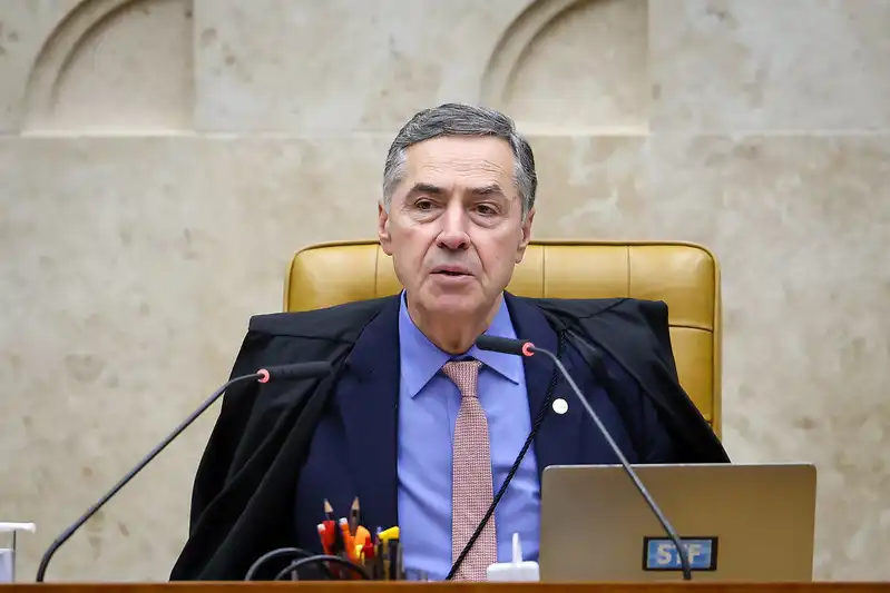 Barroso barra pedido de pena de morte e ameaça punir autor por abuso da Justiça