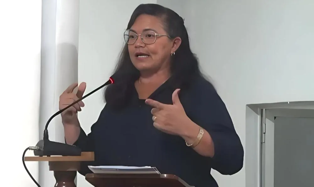 Vereadora gera revolta ao discursar sobre violência de gênero: “Tem mulher que merece apanhar mesmo!”