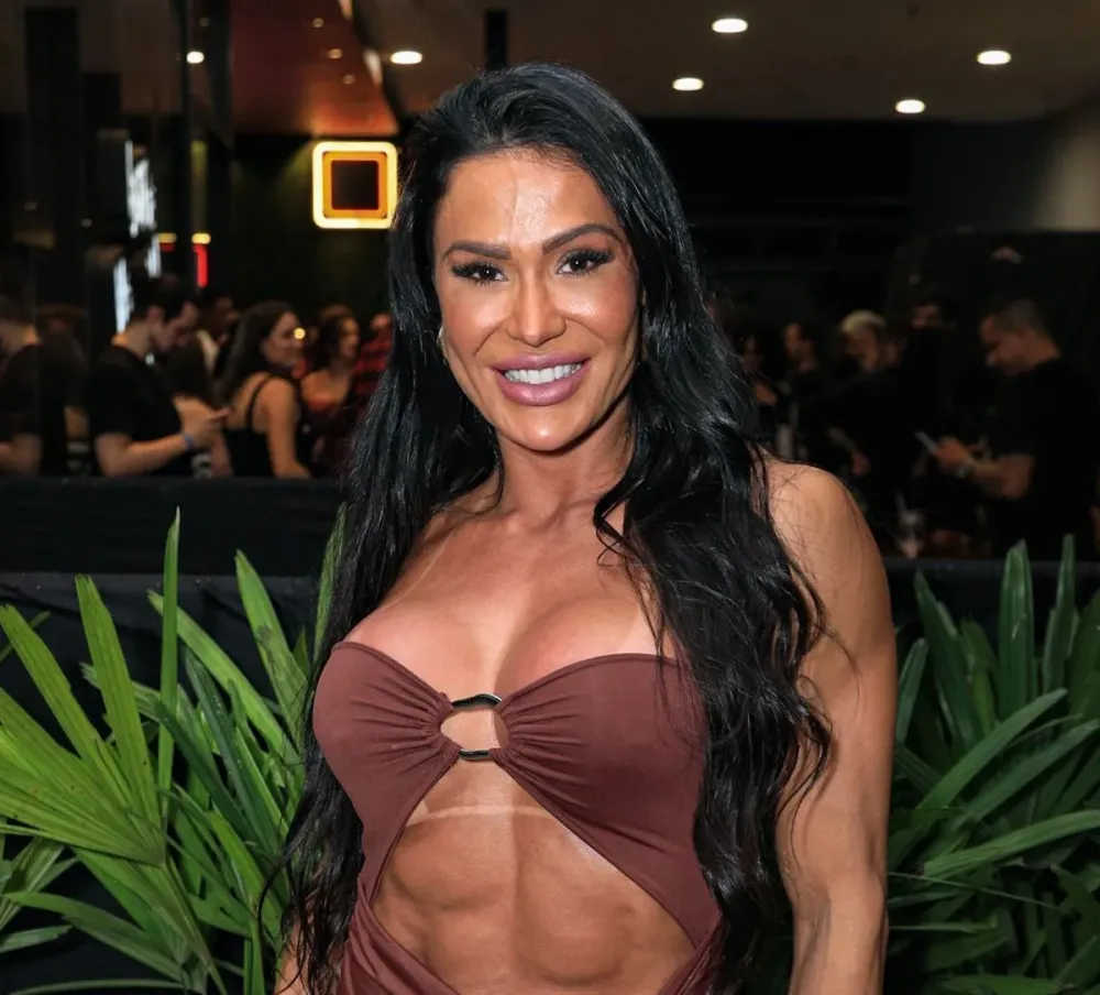 Gracyanne deixa o hospital após lesão no Dança dos Famosos; veja fotos