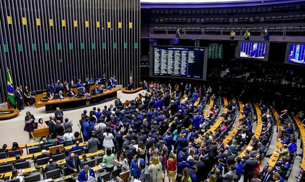 Veja o que muda com a aprovação de isenção IR até R$5 mil e taxação dos mais ricos