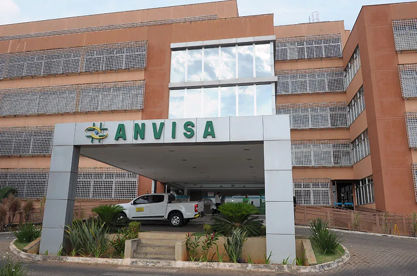 Anvisa procura fornecedores no exterior para trazer antídoto contra metanol