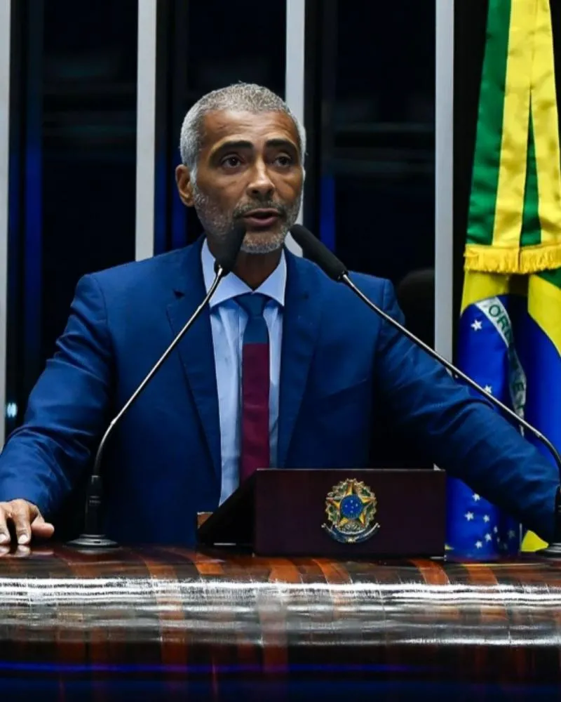 Romário tem bens de luxo bloqueados pela Justiça: Mansão, lancha e carros vão a leilão; defesa tenta reverter