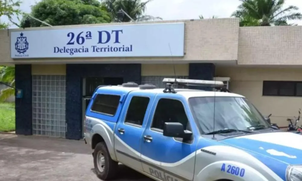 Menino de 12 anos morre após atirar contra si mesmo com arma do pai