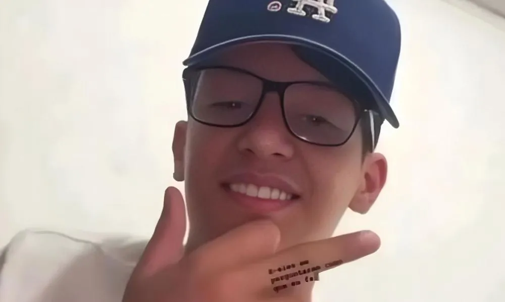 Mãe de jovem morto por segurança de influenciadora se pronuncia e clama por justiça