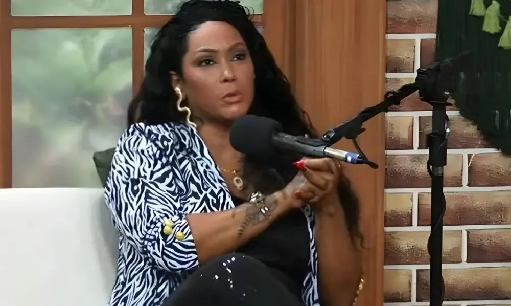 Ex-Fazenda, Rosiane Pinheiro revela que sofreu abusos graves na infância: “Queimava e batia minha cabeça”