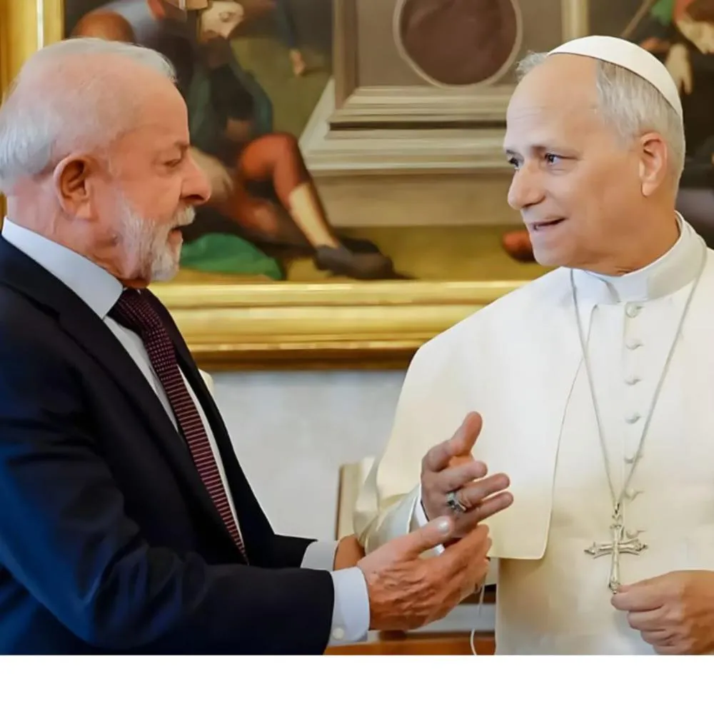 Lula e papa Leão XIV realizam seu primeiro encontro no Vaticano