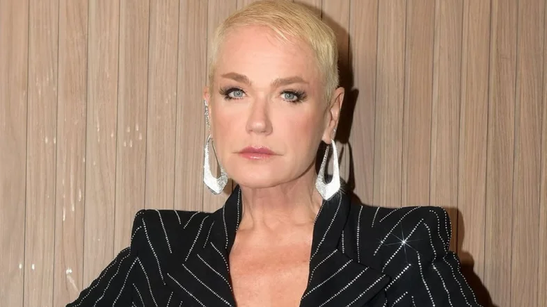 Aos 62 anos, Xuxa é eleita uma das mulheres mais sexys do mundo