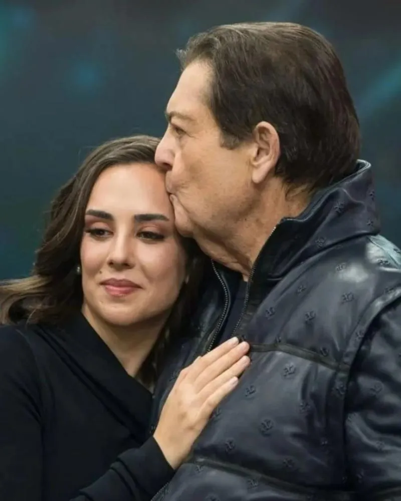 Filha de Faustão se emociona e atualiza estado de saúde do pai: “Processo superlongo”