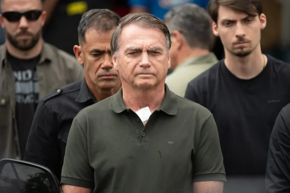 Bolsonaro pede a Moraes autorização para encontro simples e reservado; saiba detalhes