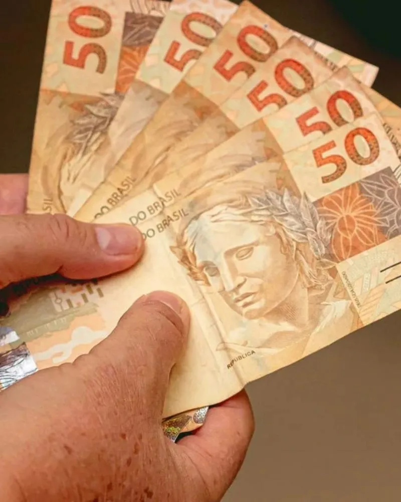 Estudo aponta quanto deveria ser o salário mínimo no Brasil; qual valor você acharia justo?