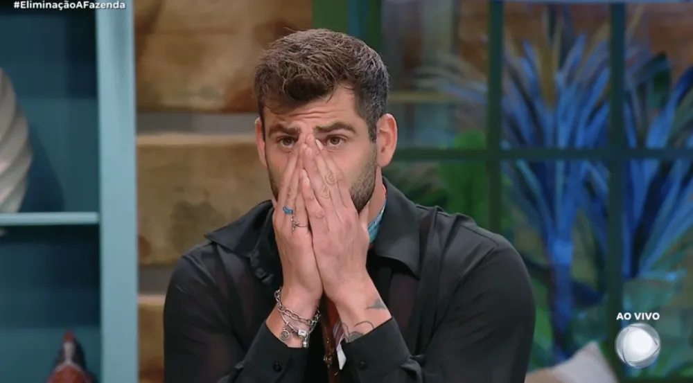 Nizam é eliminado de 'A Fazenda 17' e repete rejeição do 'Big Brother'